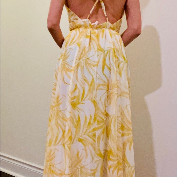 Lovely Yellow Maxi Summer Wrap Dress - Picture 6 of 7